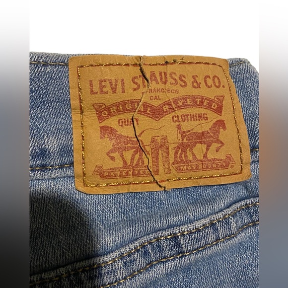 Levi’s505 Straight Jeans Women’s Size 16 Blue Light Wash Denim Stretch MidRise - Picture 4 of 16